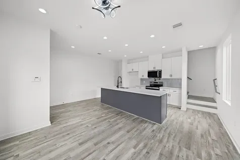 9315 Ashville Drive B Houston TX 77051