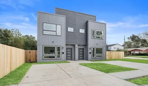 9315 Ashville Drive B Houston TX 77051