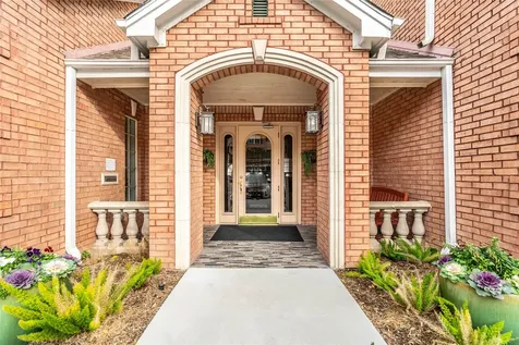 2111 Welch Street A232 Houston TX 77019