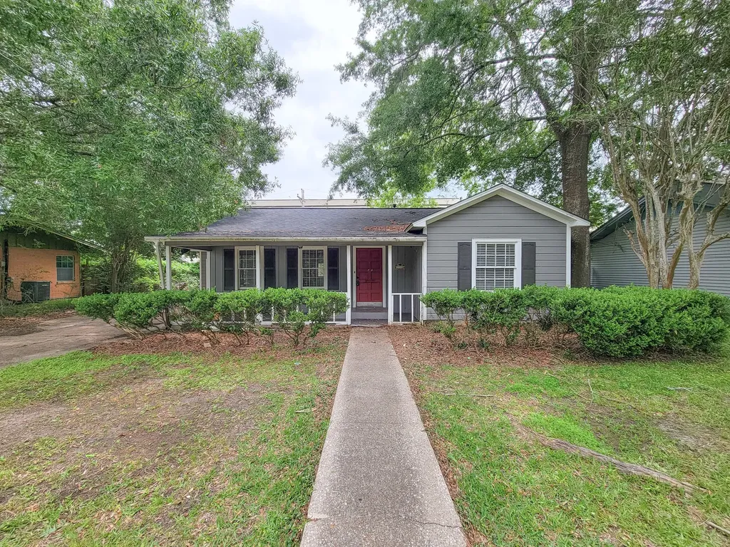 1110 Woods Drive Liberty TX 77575