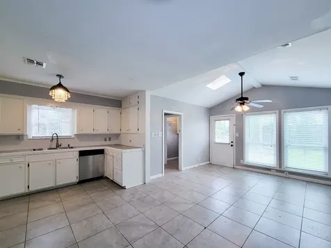 1110 Woods Drive Liberty TX 77575