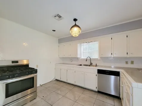 1110 Woods Drive Liberty TX 77575