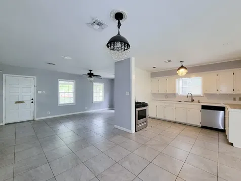 1110 Woods Drive Liberty TX 77575