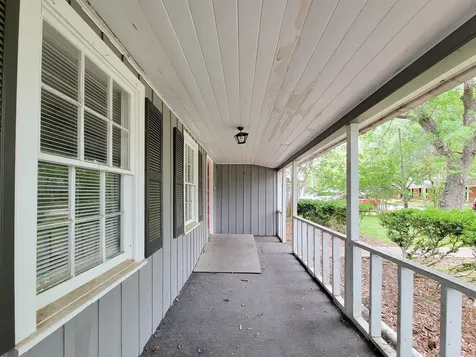 1110 Woods Drive Liberty TX 77575