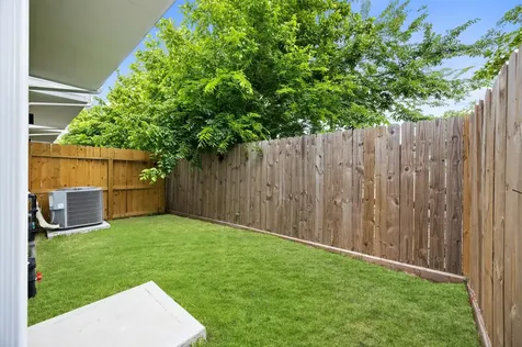 326 Neyland Street Houston TX 77022
