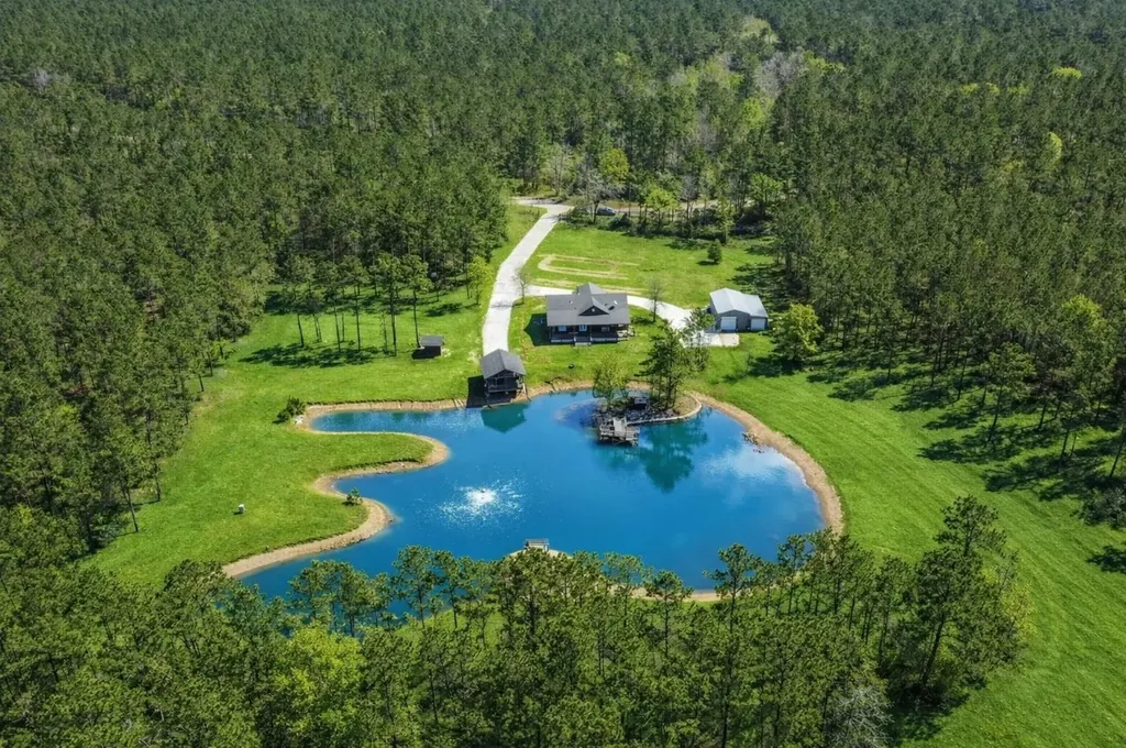 214 Hunters Hill Road Oakhurst TX 77359