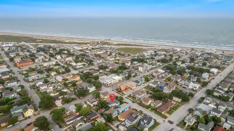 1312 Avenue L Galveston TX 77550