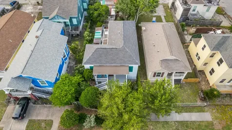 1312 Avenue L Galveston TX 77550