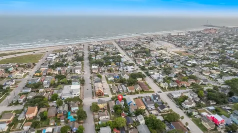 1312 Avenue L Galveston TX 77550