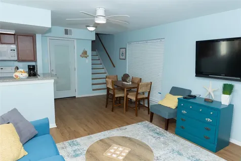 3506 Cove View Boulevard 911 Galveston TX 77554