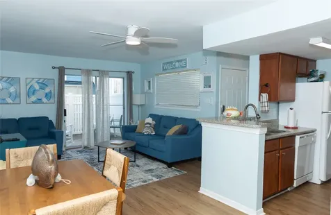 3506 Cove View Boulevard 911 Galveston TX 77554