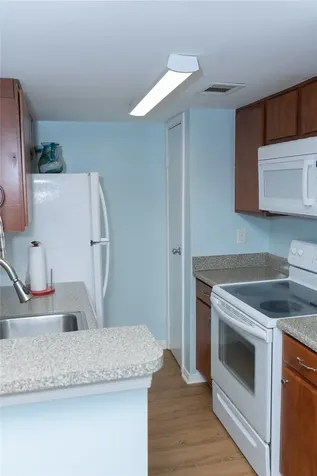 3506 Cove View Boulevard 911 Galveston TX 77554