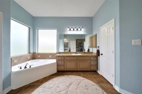 11710 Grandview Drive Montgomery TX 77356