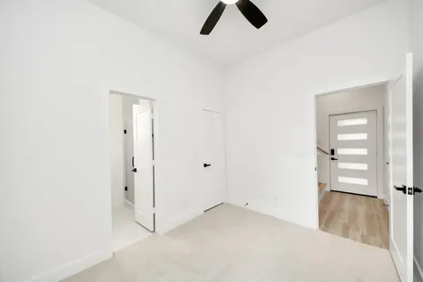 2711 Delano Street Houston TX 77004