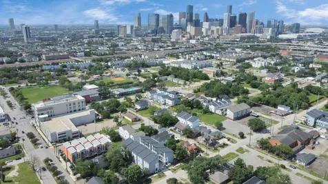 3036 Live Oak Street Houston TX 77004