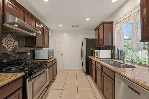 8203 Paddington Place Drive Houston TX 77083