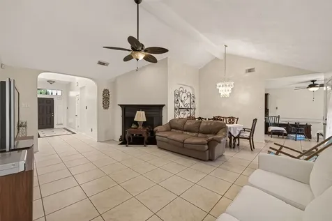 8203 Paddington Place Drive Houston TX 77083