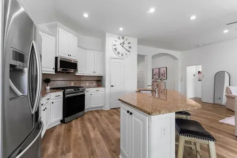 239 Forest Peak Way Montgomery TX 77316