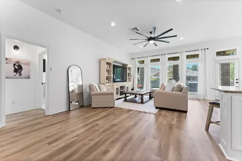 239 Forest Peak Way Montgomery TX 77316