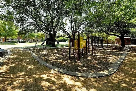 2611 Tangley Road Houston TX 77005