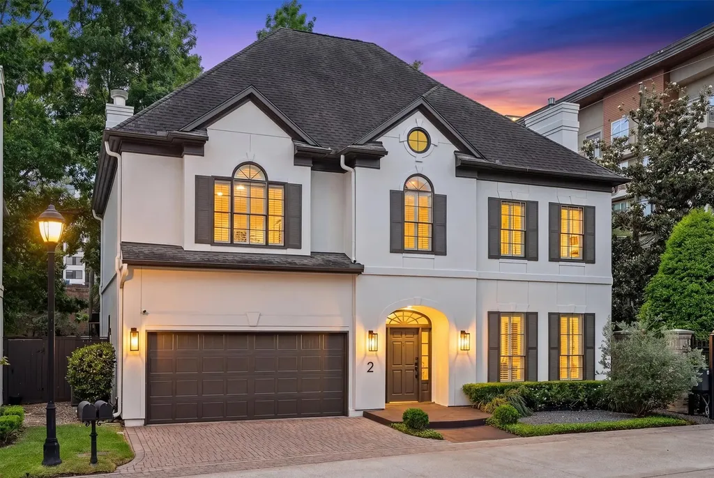 2 Pinewold Court Houston TX 77056