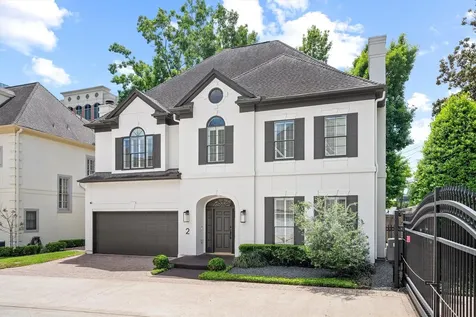 2 Pinewold Court Houston TX 77056