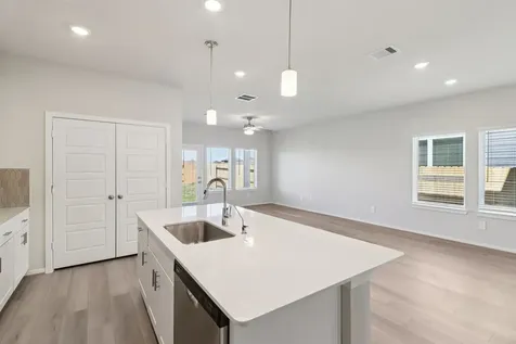 5104 Redbud Valley Drive Pearland TX 77584