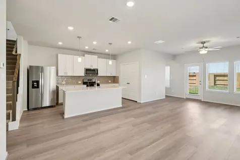 5104 Redbud Valley Drive Pearland TX 77584