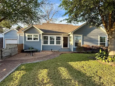 805 Sue Street Houston TX 77009