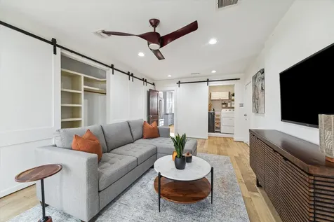 805 Sue Street Houston TX 77009