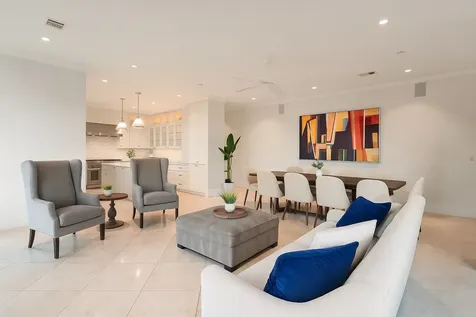 2221 Welch Street 401 Houston TX 77019