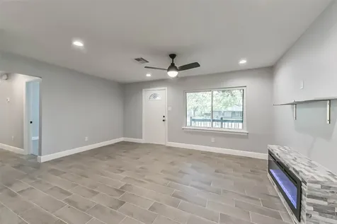 8925 Everglade Drive Houston TX 77078
