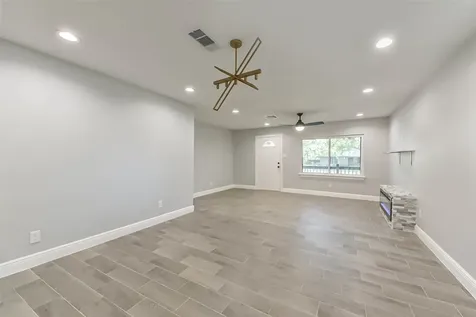 8925 Everglade Drive Houston TX 77078