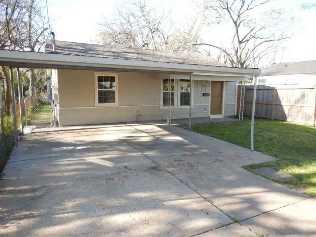 4218 Buck Street Houston TX 77020