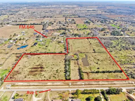 1320 Avenue L Santa Fe TX 77510