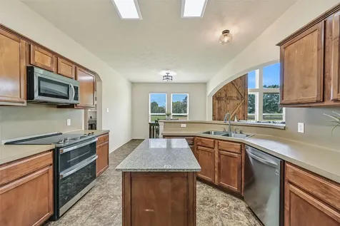 1404 Hollier Road Friendswood TX 77546