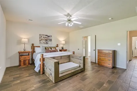 1404 Hollier Road Friendswood TX 77546