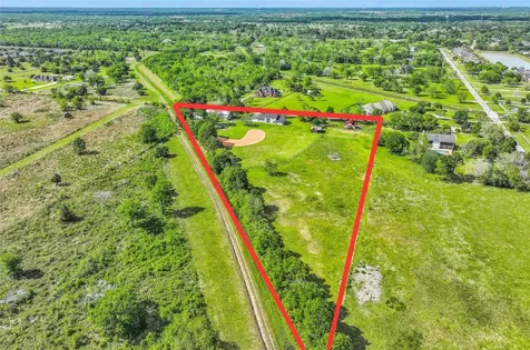 1404 Hollier Road Friendswood TX 77546