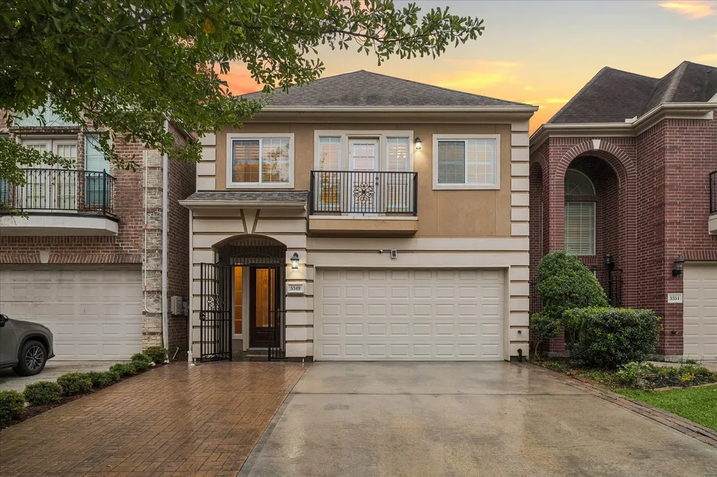 5349 Mcculloch Circle Houston TX 77056