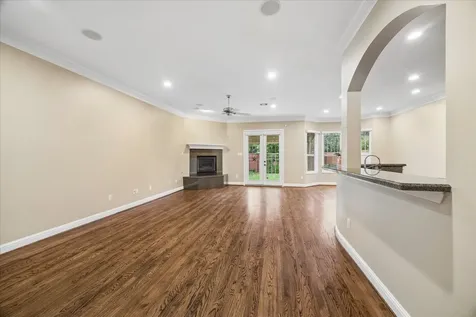 5349 Mcculloch Circle Houston TX 77056