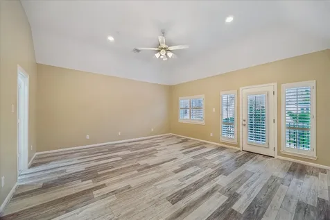 5349 Mcculloch Circle Houston TX 77056