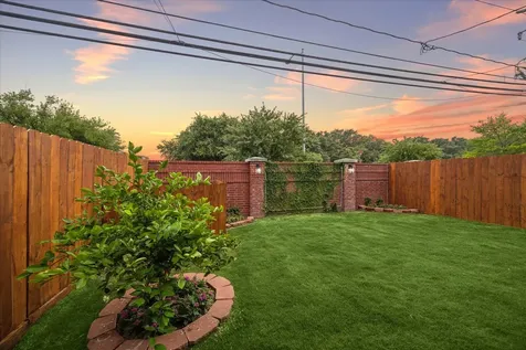 5349 Mcculloch Circle Houston TX 77056