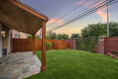5349 Mcculloch Circle Houston TX 77056