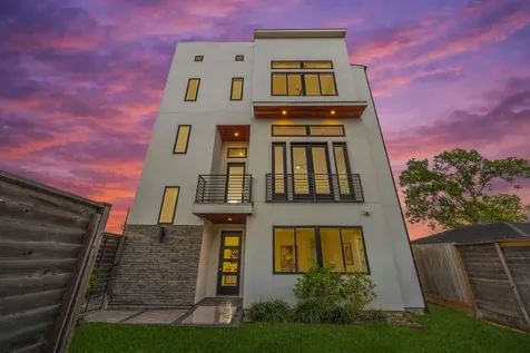 7327 Shadyvilla Pointe Drive Houston TX 77055