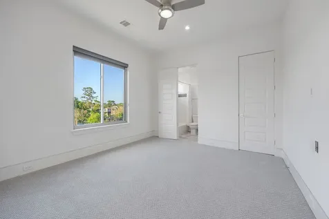 7327 Shadyvilla Pointe Drive Houston TX 77055