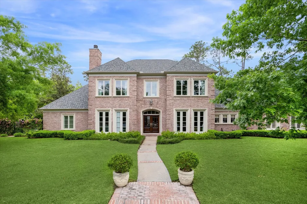 3 Blalock Pines Court Hedwig Village TX 77024