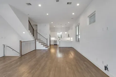 1526 Chestnut Street Houston TX 77009