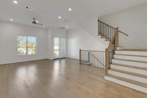 1526 Chestnut Street Houston TX 77009