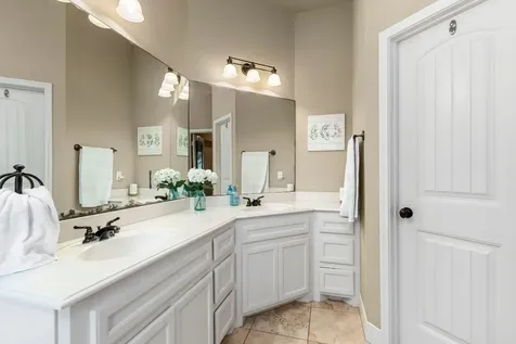 3202 Pine Hollow Circle Montgomery TX 77356