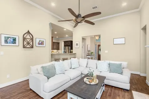 3202 Pine Hollow Circle Montgomery TX 77356
